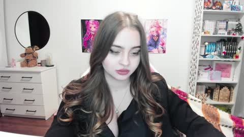 Snapshot of lain__ chatting on December 2024 08:45:02 PM Kira online show from December 2024 08:45:02 PM