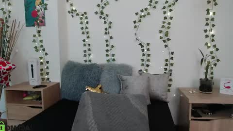 Snapshot of lairen_baby chatting on April 2026 11:42:02 AM lairen baby online show from April 2026 11:42:02 AM