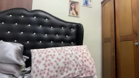 Snapshot of lakshmi_filipina chatting on April 2026 09:12:01 AM kristine online show from April 2026 09:12:01 AM