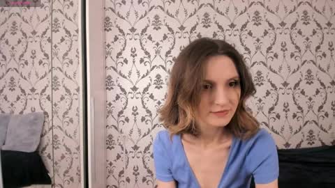 Julia online show from May 2026 06:54:02 AM