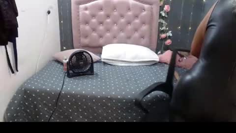 lalisha online show from March 2025 08:00:02 PM