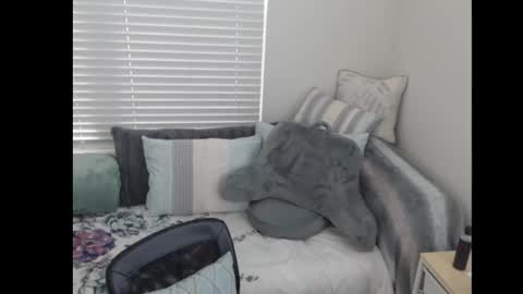 Snapshot of lamarrsvisions chatting on October 2025 05:10:01 PM Nikki LaMarr online show from October 2025 05:10:01 PM