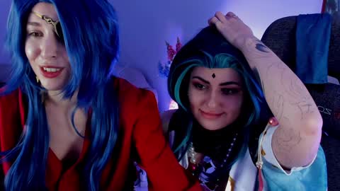 just call me Lana  and her security online show from December 2024 02:52:01 PM