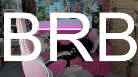 just call me Lana  and her security online show from January 2025 05:55:01 PM