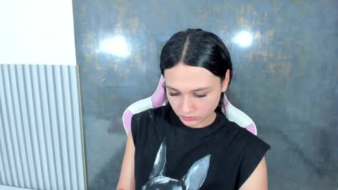 Lana online show from October 2025 07:12:01 PM