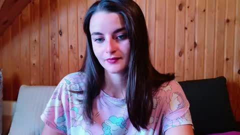 lana_gl online show from April 2026 03:04:01 AM