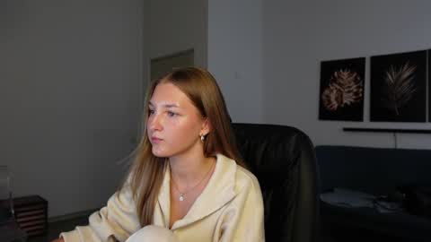 Snapshot of lana_jewel chatting on July 2026 05:43:02 AM LANA JEWEL online show from July 2026 05:43:02 AM