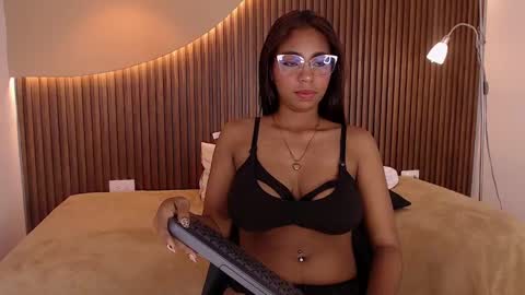 Snapshot of lana_starlet chatting on February 2025 12:35:02 AM katiuska online show from February 2025 12:35:02 AM