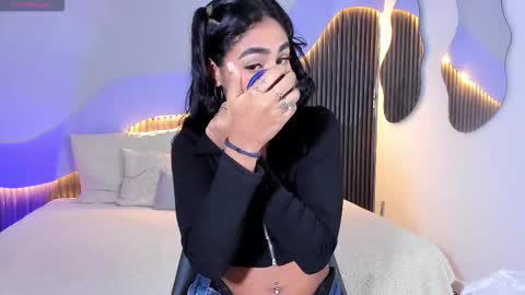 Snapshot of lana_starlet chatting on December 2025 04:07:02 AM katiuska online show from December 2025 04:07:02 AM