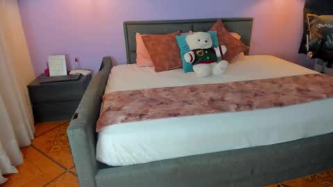 Lana Blake online show from March 2026 12:00:02 PM