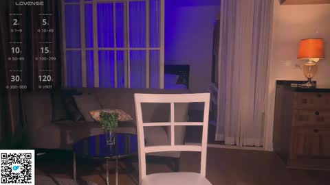 Lana online show from September 2025 12:43:02 AM