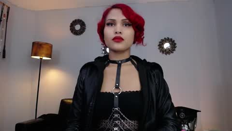 Snapshot of lanadoux_ chatting on January 2025 06:05:01 PM Mistress Lana online show from January 2025 06:05:01 PM