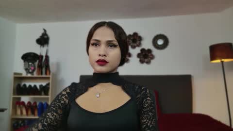 Snapshot of lanadoux_ chatting on December 2025 05:18:02 PM Mistress Lana online show from December 2025 05:18:02 PM