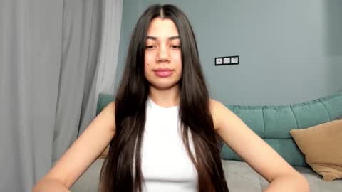 Lana online show from November 2025 08:07:01 PM