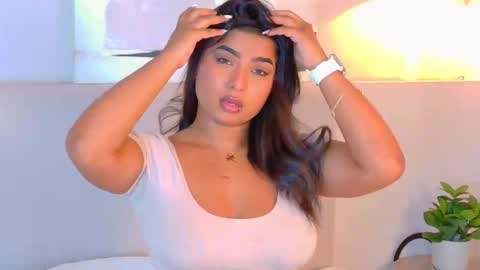 Snapshot of lanarozz chatting on February 2026 08:35:01 PM Lana online show from February 2026 08:35:01 PM