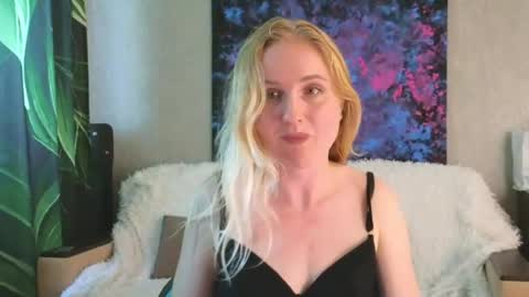 Snapshot of lanavismith chatting on July 2026 11:45:01 AM LanaviSmith online show from July 2026 11:45:01 AM