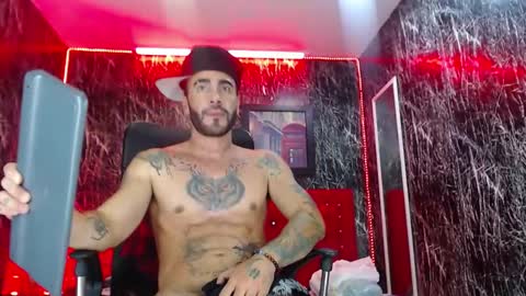 Snapshot of lancelot_benwick chatting on February 2025 09:47:02 PM Lancelot Benwick online show from February 2025 09:47:02 PM