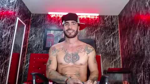 Snapshot of lancelot_benwick chatting on March 2025 11:14:01 PM Lancelot Benwick online show from March 2025 11:14:01 PM