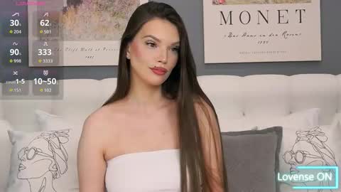 Laneah online show from November 2025 01:05:02 AM