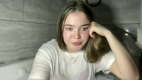 Snapshot of lanelizzie348 chatting on April 2026 02:22:02 AM lanelizzie348 online show from April 2026 02:22:02 AM