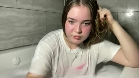 Snapshot of lanelizzie348 chatting on April 2026 01:11:02 AM lanelizzie348 online show from April 2026 01:11:02 AM