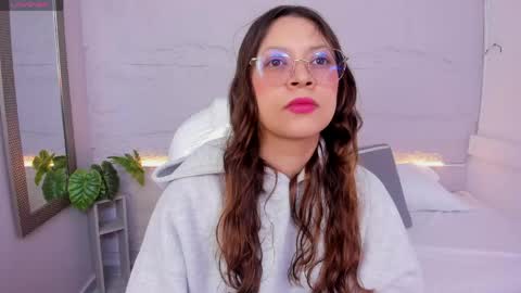 Lanna online show from May 2026 11:40:01 AM