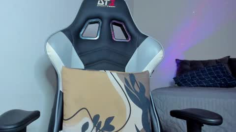 Lanna online show from March 2025 01:26:02 AM