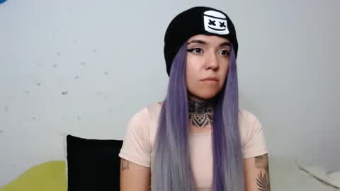 LANNIE   online show from January 2025 02:21:02 AM