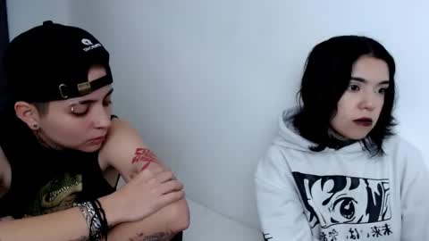 LANNIE   online show from February 2025 05:15:01 PM