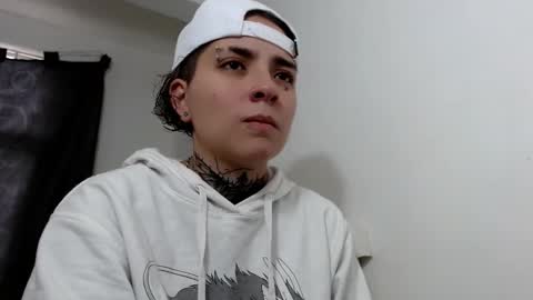 LANNIE   online show from March 2025 08:10:02 PM