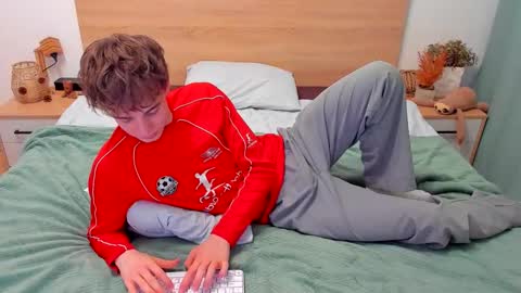 Fandi online show from December 2025 07:13:02 AM