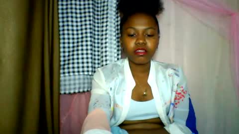 lara_belle online show from June 2026 01:13:02 PM