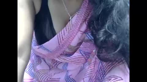 Snapshot of lara_dey chatting on September 2025 06:57:02 AM Anshika rai online show from September 2025 06:57:02 AM