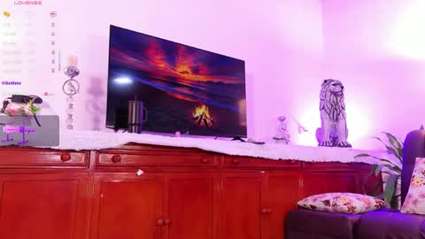 Hello Guys I am Lara Giraldo  WELCOME To my room online show from May 2026 12:41:02 AM