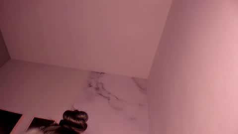 Lara Madisson online show from September 2025 05:42:01 AM