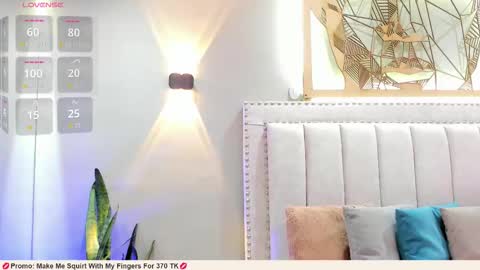 Snapshot of lara_martin chatting on November 2025 05:06:02 PM 700 200 online show from November 2025 05:06:02 PM