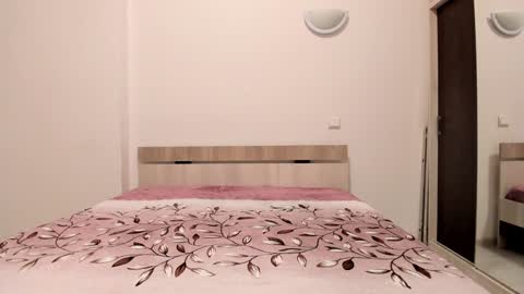 Snapshot of laracara chatting on January 2025 05:29:02 AM Lara online show from January 2025 05:29:02 AM