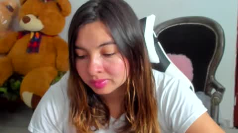 Lara online show from April 2026 02:36:01 AM