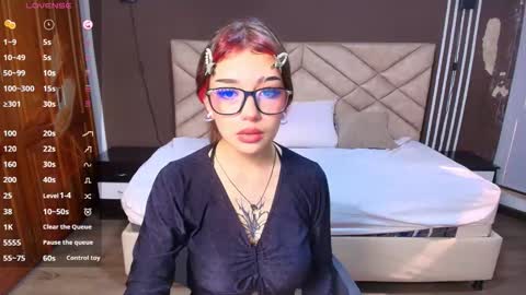 Snapshot of laracooper_ chatting on December 2025 07:08:02 PM LaraCooper online show from December 2025 07:08:02 PM