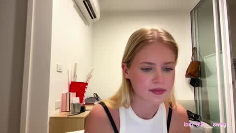 Snapshot of laraineprada chatting on February 2026 10:19:01 AM Stella online show from February 2026 10:19:01 AM