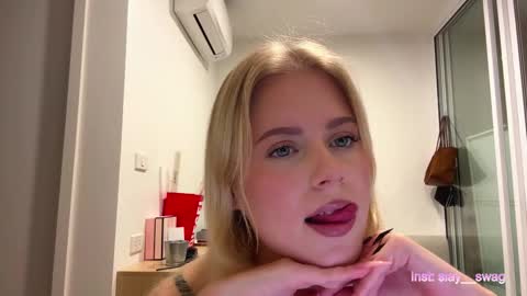 Snapshot of laraineprada chatting on February 2026 10:19:02 AM Stella online show from February 2026 10:19:02 AM