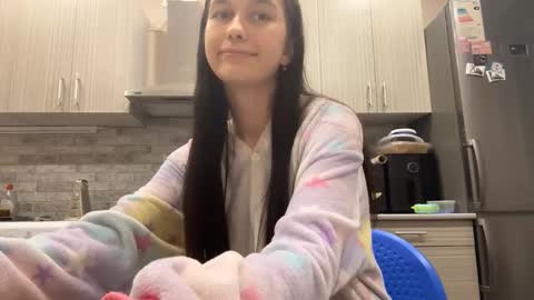 lara online show from March 2026 09:21:01 PM