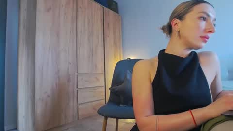 LaraKanes online show from March 2025 11:53:02 AM