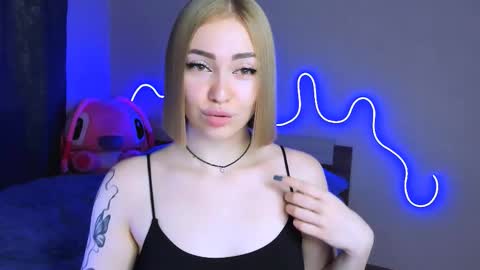 LaraKrein lk online show from September 2025 01:56:02 PM