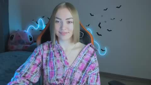 LaraKrein lk online show from November 2025 12:07:01 PM