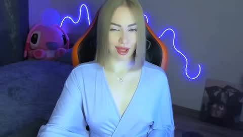 Snapshot of larakrein_lk chatting on February 2026 12:52:01 PM LaraKrein lk online show from February 2026 12:52:01 PM