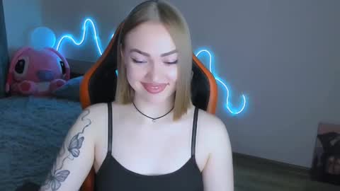 Snapshot of larakrein_lk chatting on February 2026 12:28:01 PM LaraKrein lk online show from February 2026 12:28:01 PM