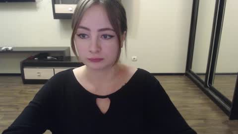 Snapshot of laralianna chatting on December 2024 07:39:02 PM Laralianna online show from December 2024 07:39:02 PM