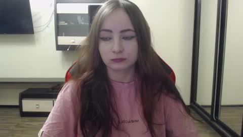 Snapshot of laralianna chatting on December 2024 06:06:02 PM Laralianna online show from December 2024 06:06:02 PM