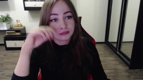 Snapshot of laralianna chatting on September 2025 08:05:01 AM Laralianna online show from September 2025 08:05:01 AM